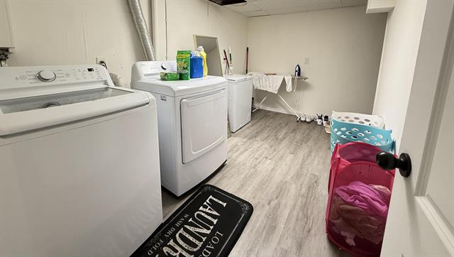 Builiding view seventeen for 2224 Berwyn, Wyoming, MI. 49519