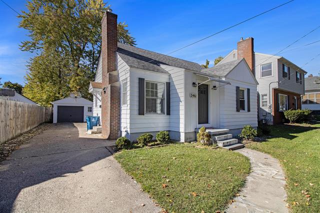 Builiding view one for 2461 Wyoming, Wyoming, MI. 49519