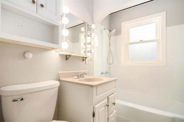 Builiding view three for 2461 Wyoming, Wyoming, MI. 49519