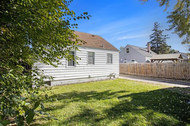 Builiding view twelve for 2461 Wyoming, Wyoming, MI. 49519