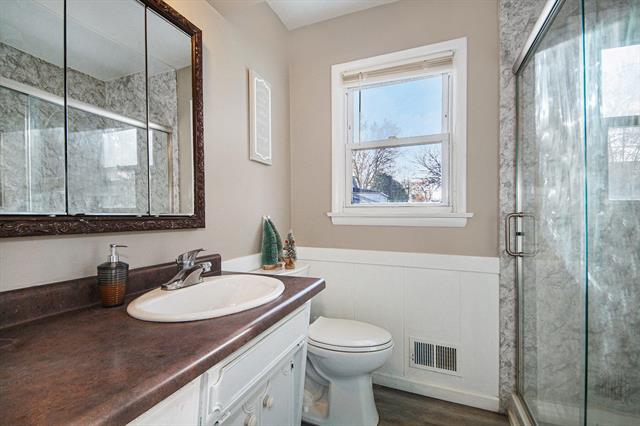 Builiding view fifteen for 1620 Royal Oak, Wyoming, MI. 49519