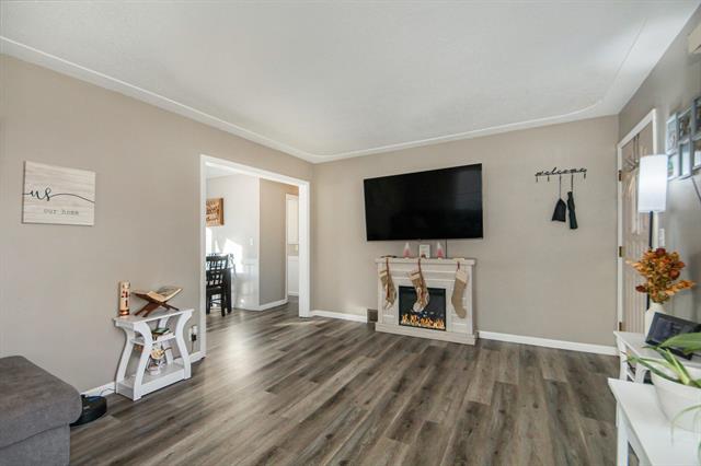 Builiding view five for 1620 Royal Oak, Wyoming, MI. 49519