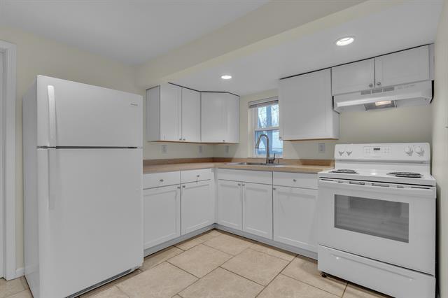 Builiding view eighteen for 56733 Grand River, New Hudson, MI. 48165