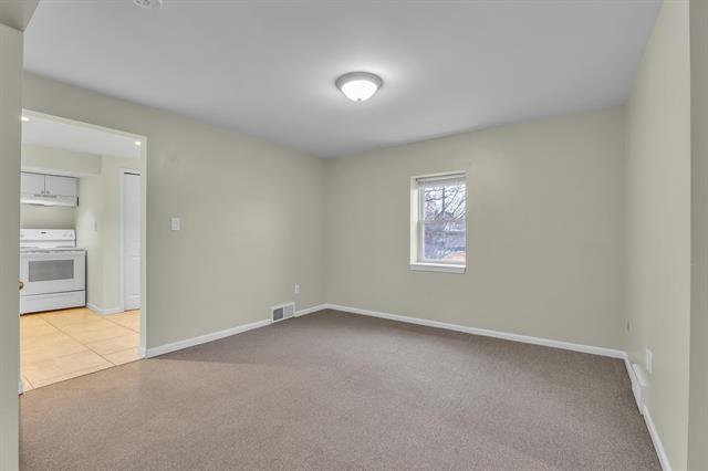 Builiding view ten for 56733 Grand River, New Hudson, MI. 48165