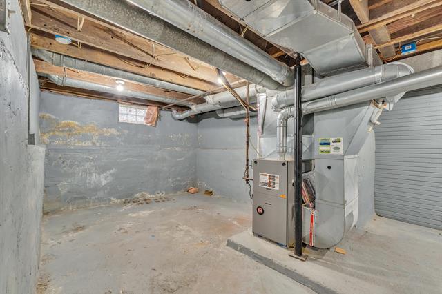 Builiding view thirty six for 56733 Grand River, New Hudson, MI. 48165