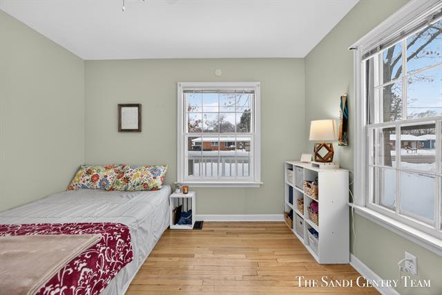 Builiding view nineteen for 3454 Mccracken, Muskegon, MI. 49441