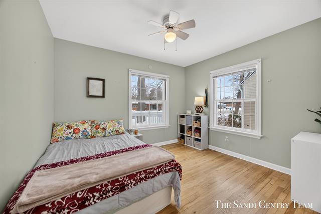 Builiding view seventeen for 3454 Mccracken, Muskegon, MI. 49441