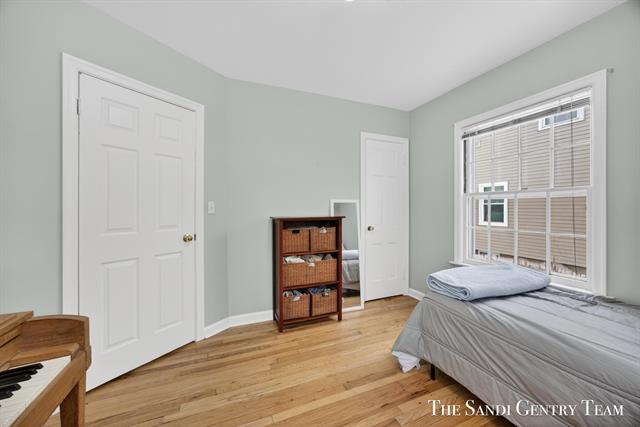 Builiding view sixteen for 3454 Mccracken, Muskegon, MI. 49441