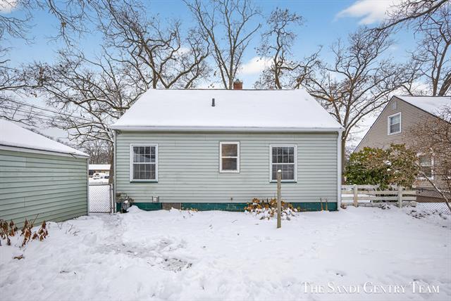 Builiding view thirty one for 3454 Mccracken, Muskegon, MI. 49441