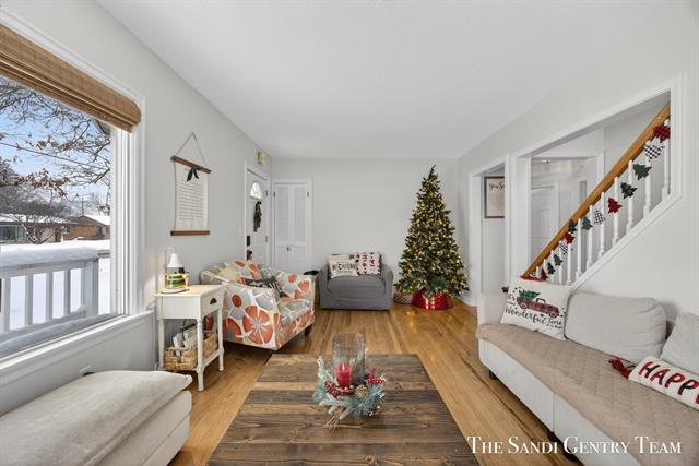 Builiding view three for 3454 Mccracken, Muskegon, MI. 49441