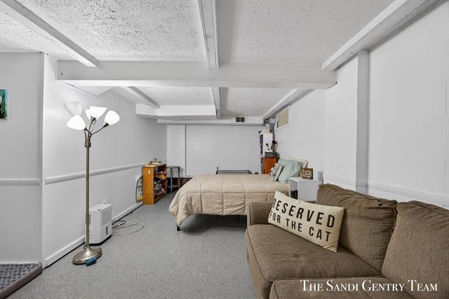 Builiding view twenty five for 3454 Mccracken, Muskegon, MI. 49441