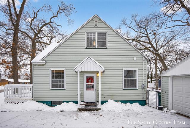 Builiding view twenty nine for 3454 Mccracken, Muskegon, MI. 49441