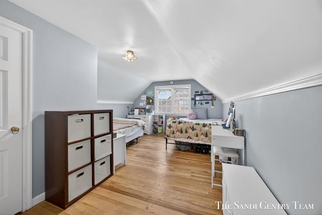 Builiding view twenty one for 3454 Mccracken, Muskegon, MI. 49441