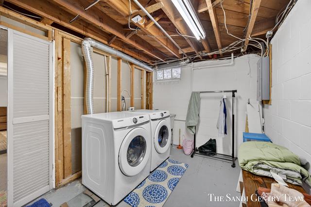 Builiding view twenty seven for 3454 Mccracken, Muskegon, MI. 49441