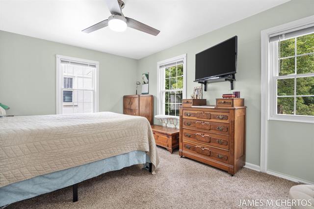 Builiding view thirteen for 2436 Madison, Grand Rapids, MI. 49507