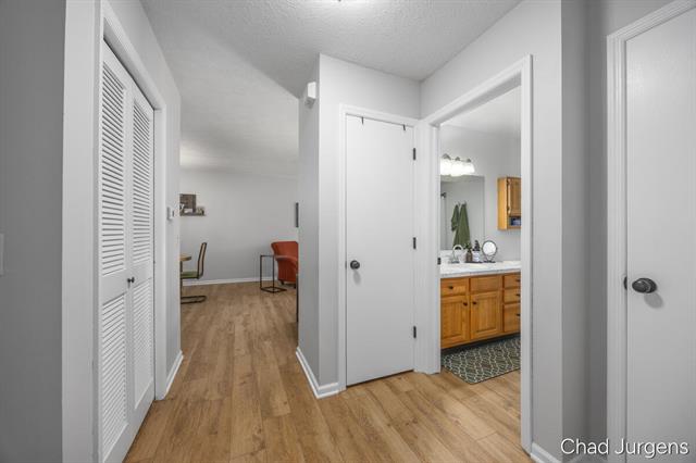 Builiding view seventeen for 2885 Hidden View, Caledonia, MI. 49316