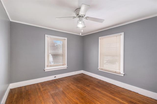 Builiding view fifteen for 720 Giddings, Grand Rapids, MI. 49506