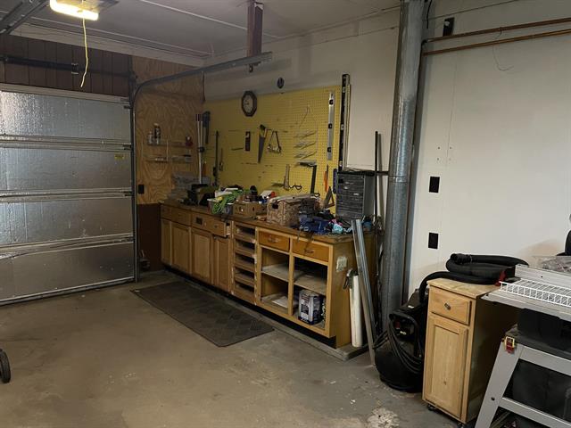 Builiding view twenty four for 92430 Center, Dowagiac, MI. 49047