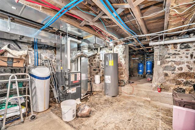 Builiding view fourteen for 722 River, Otsego, MI. 49078