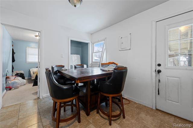 Builiding view sixteen for 215 Ainsworth, Ypsilanti, MI. 48197