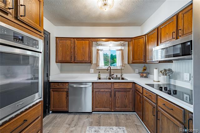 Builiding view twenty for 600 Caroline, Fenton, MI. 48430