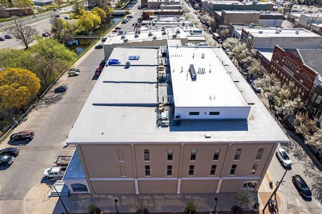 Builiding view ten for 109 Front Street, Traverse City, MI. 49684