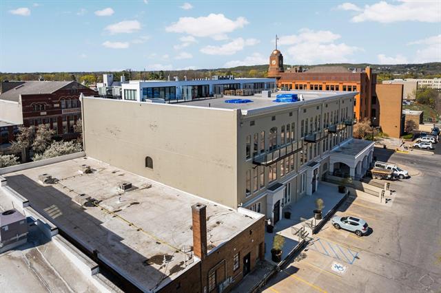 Builiding view twelve for 109 Front Street, Traverse City, MI. 49684