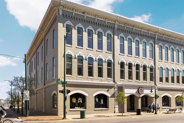 Builiding view twenty for 109 Front Street, Traverse City, MI. 49684