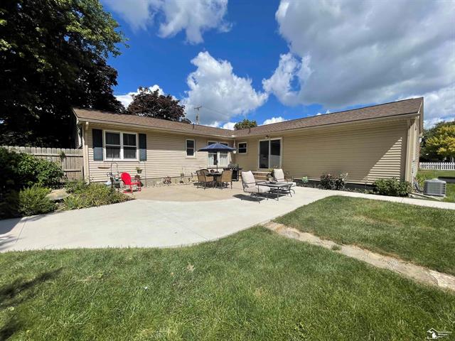 Builiding view eight for 14960 Dixie, Monroe, MI. 48161