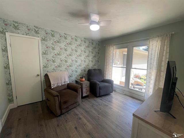 Builiding view forty two for 14960 Dixie, Monroe, MI. 48161