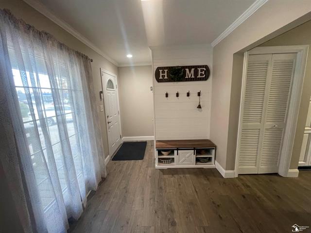 Builiding view fourteen for 14960 Dixie, Monroe, MI. 48161