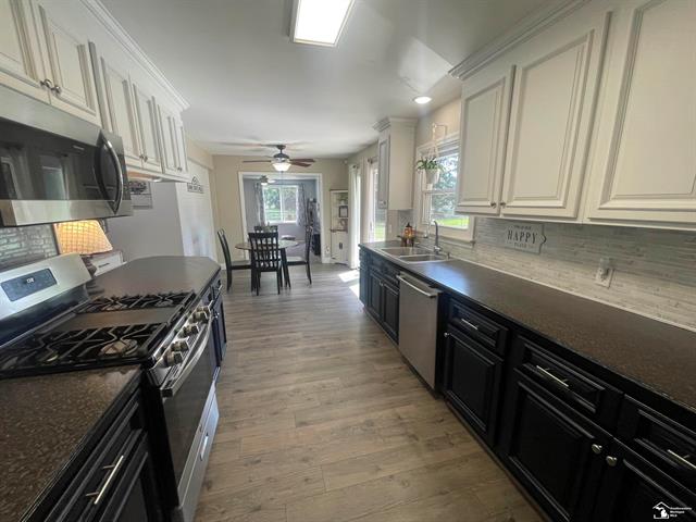 Builiding view nineteen for 14960 Dixie, Monroe, MI. 48161