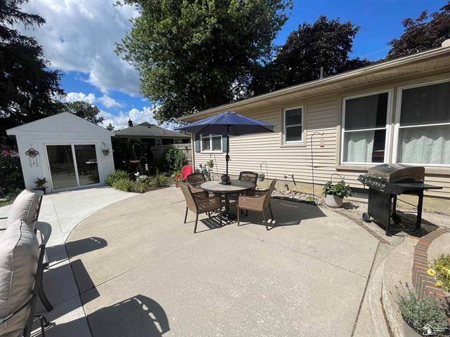 Builiding view thirteen for 14960 Dixie, Monroe, MI. 48161