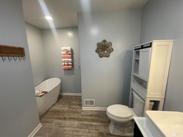 Builiding view twenty seven for 14960 Dixie, Monroe, MI. 48161