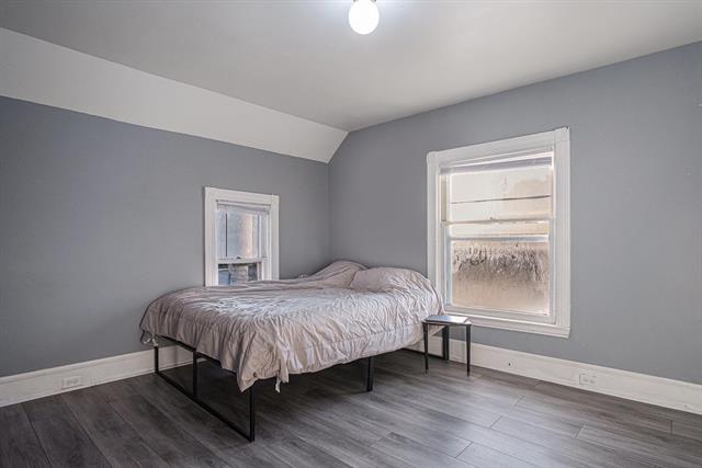 Builiding view thirteen for 1040 Madison, Grand Rapids, MI. 49507