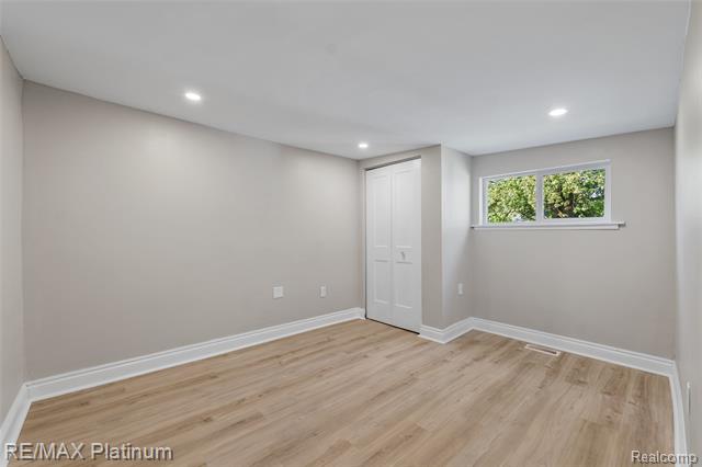 Builiding view ten for 1605 Hughes, Brighton, MI. 48114