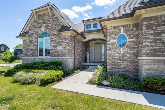 Builiding view five for 16818 Glenhurst Drive, Macomb, MI. 48044
