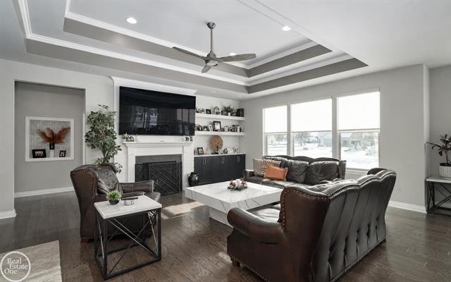 Builiding view nine for 16818 Glenhurst Drive, Macomb, MI. 48044