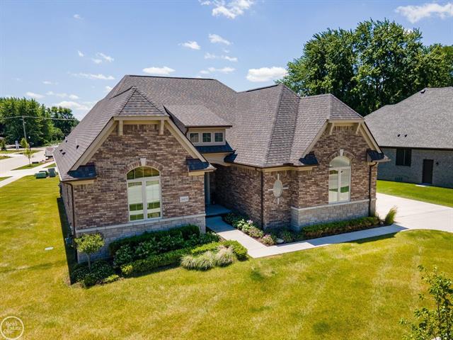 Builiding view one for 16818 Glenhurst Drive, Macomb, MI. 48044