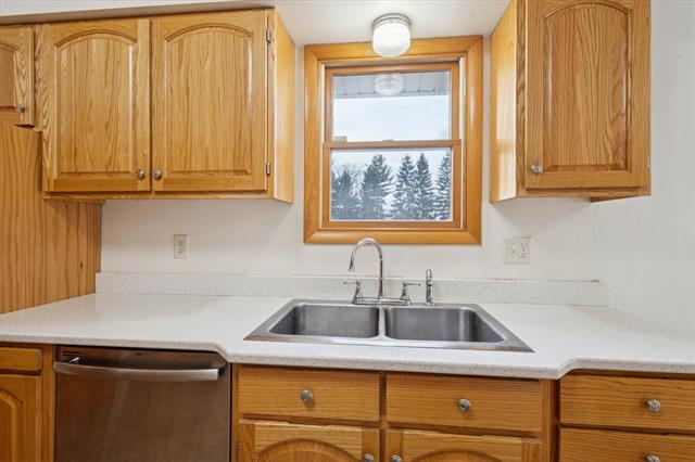 Builiding view fourteen for 1622 Watkins, Battle Creek, MI. 49015