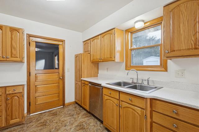 Builiding view twelve for 1622 Watkins, Battle Creek, MI. 49015