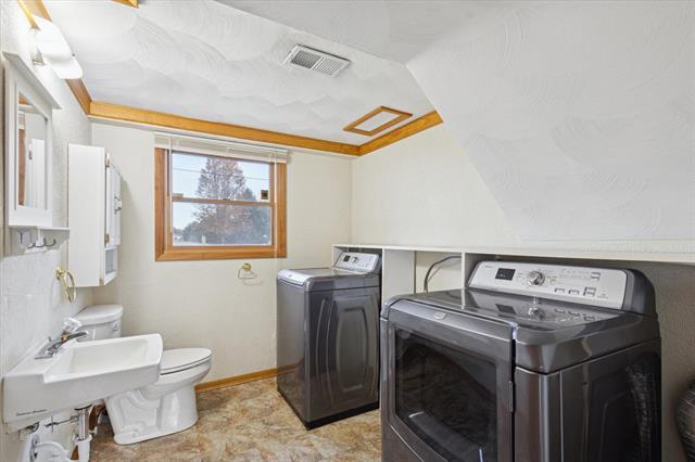 Builiding view twenty eight for 1622 Watkins, Battle Creek, MI. 49015