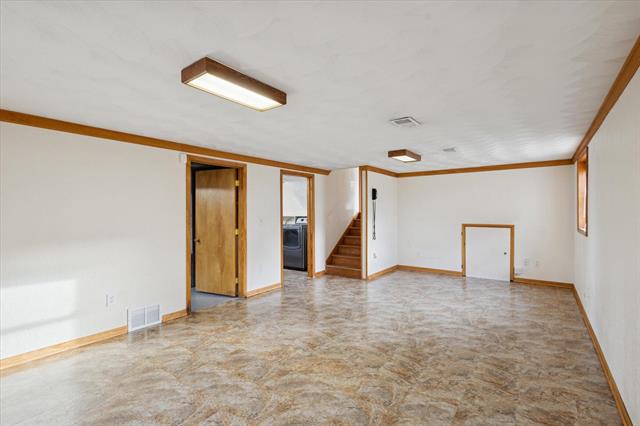 Builiding view twenty six for 1622 Watkins, Battle Creek, MI. 49015