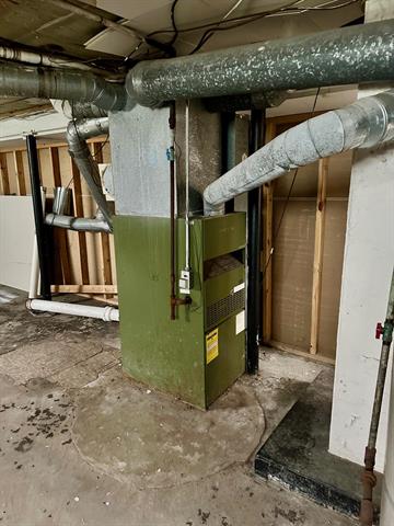 Builiding view eighteen for 2128 Hoyt, Muskegon, MI. 49444