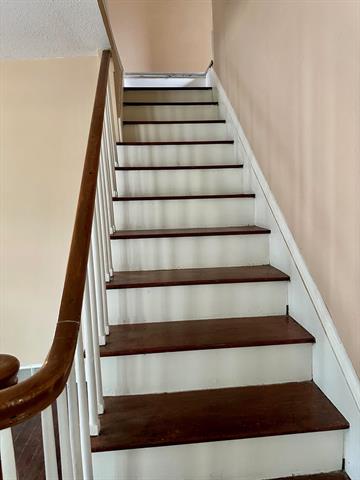 Builiding view ten for 2128 Hoyt, Muskegon, MI. 49444