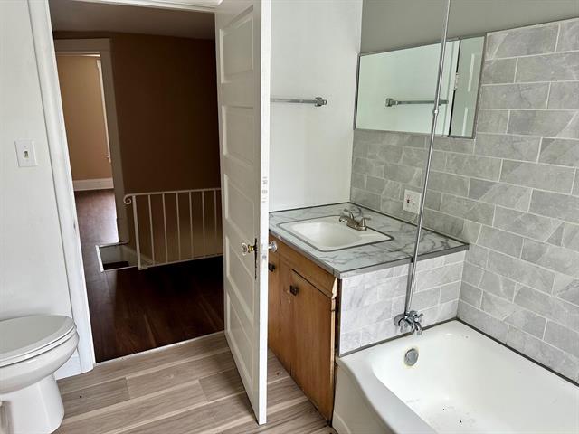 Builiding view twelve for 2128 Hoyt, Muskegon, MI. 49444