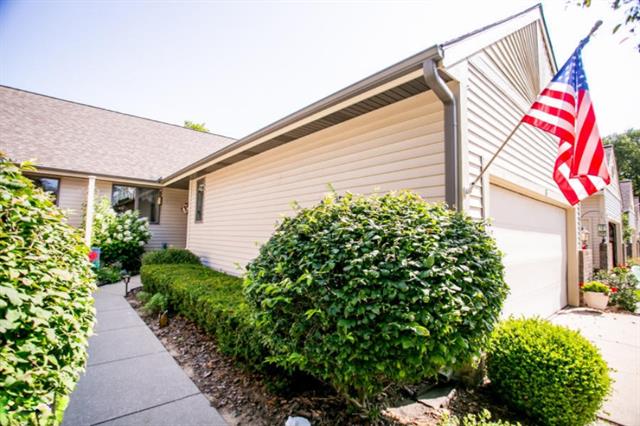 front view for 8 Summit Park Drive, Spring Lake, Mi. 49456