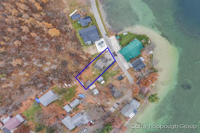 Builiding view thirty two for 1401 White Birch, Stanton, MI. 48888