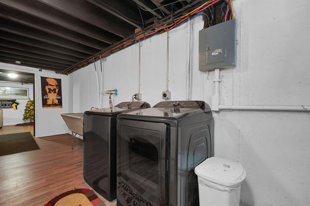 Builiding view twenty four for 117 Fairview, Niles, MI. 49120