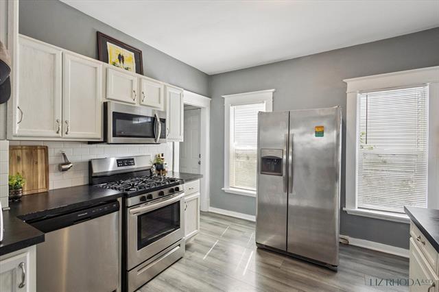 Builiding view eighteen for 509 Diamond, Grand Rapids, MI. 49506